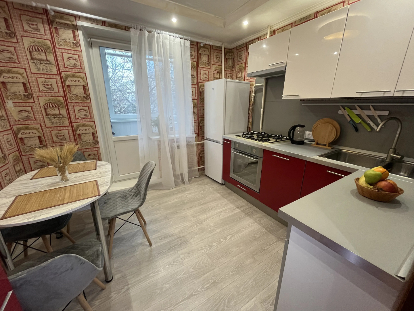 Квартира уютная двухкомнатная на центральной улице