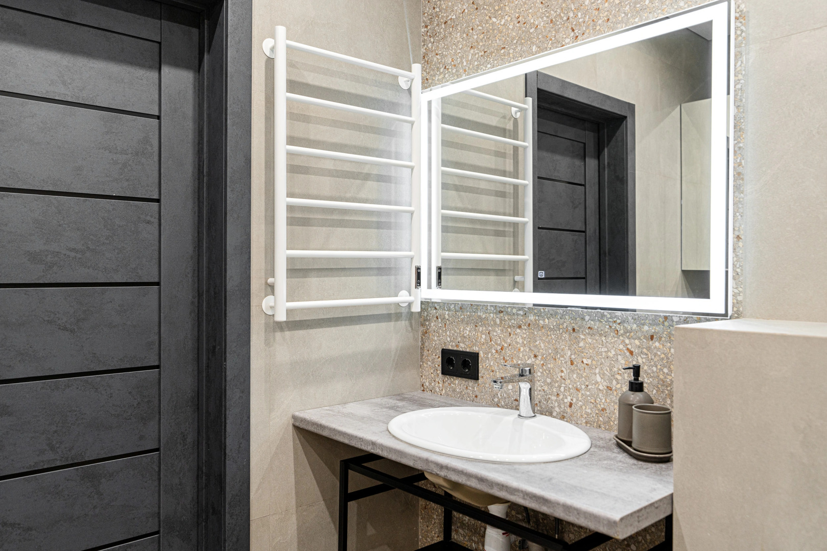 Апартаменты сети Vizit в ЖК Бизнес-класса Atlantis Deluxe