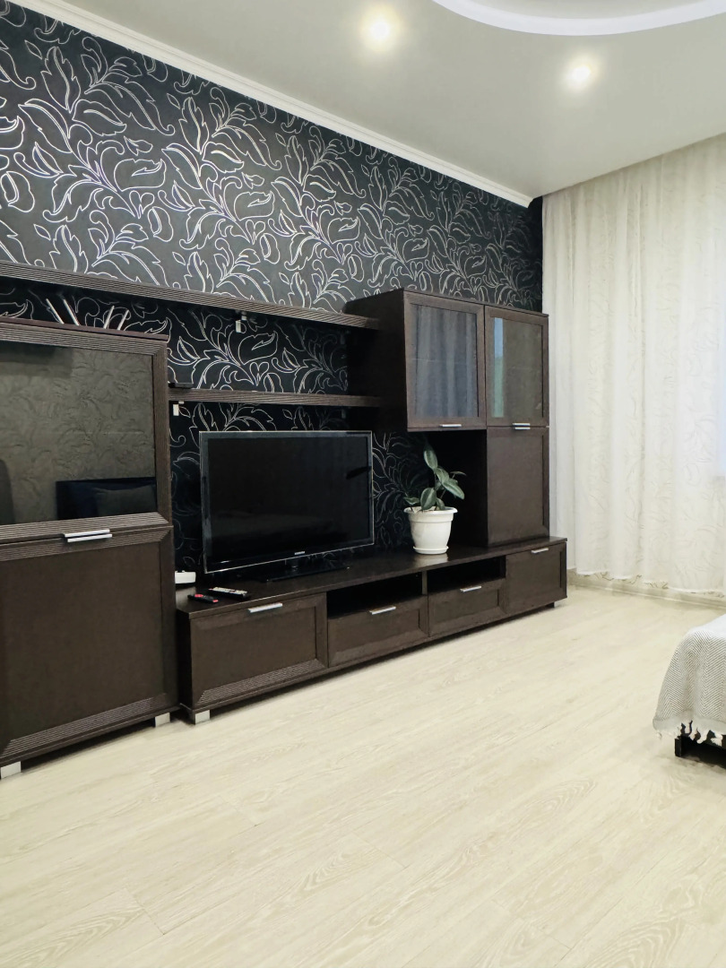 Квартира двухкомнатная в 10 минутах ходьбы от набережной