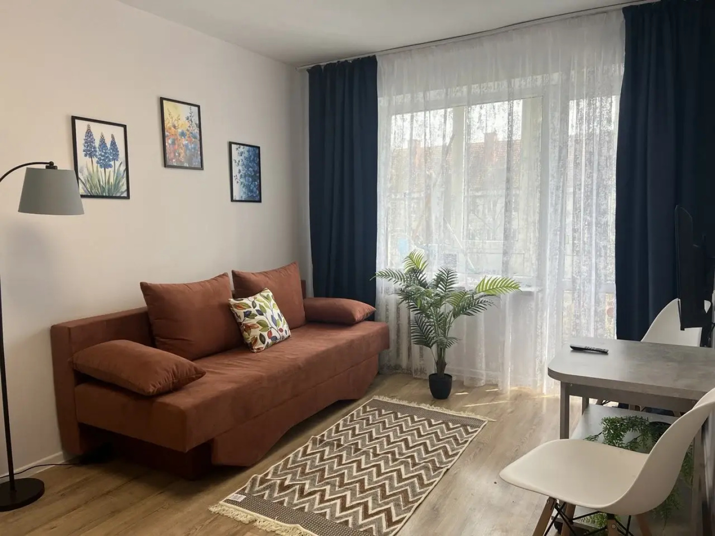 Квартира Двухкомнатная на Озерной