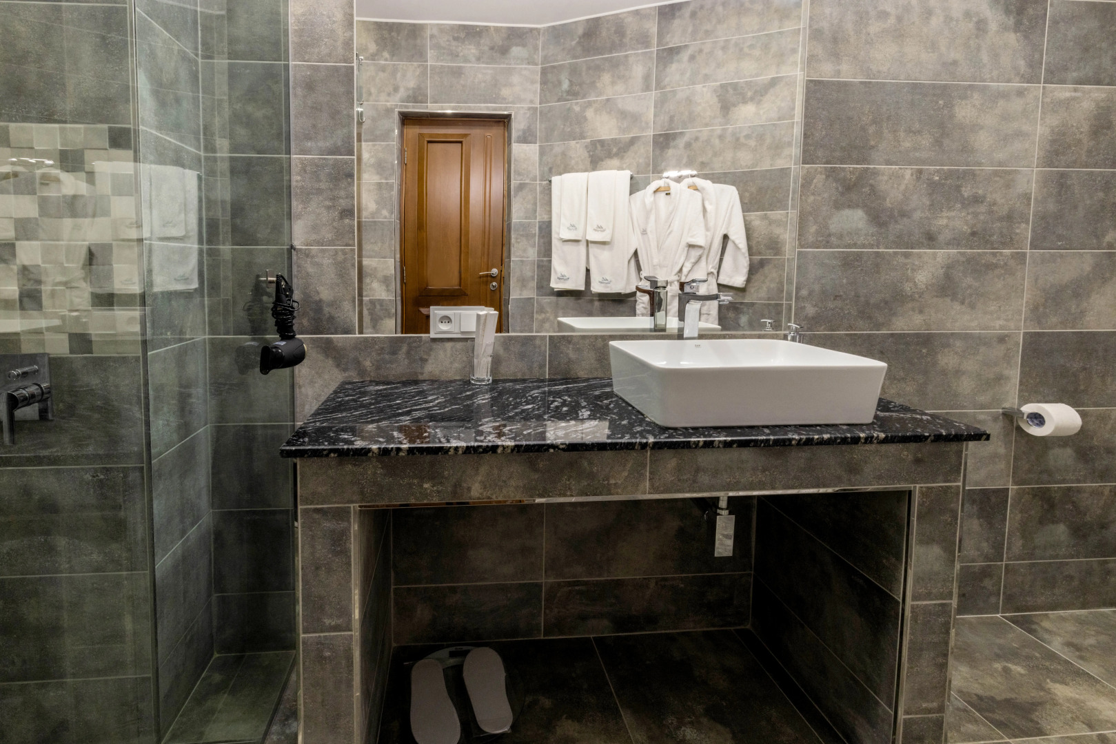 Отель Арарат