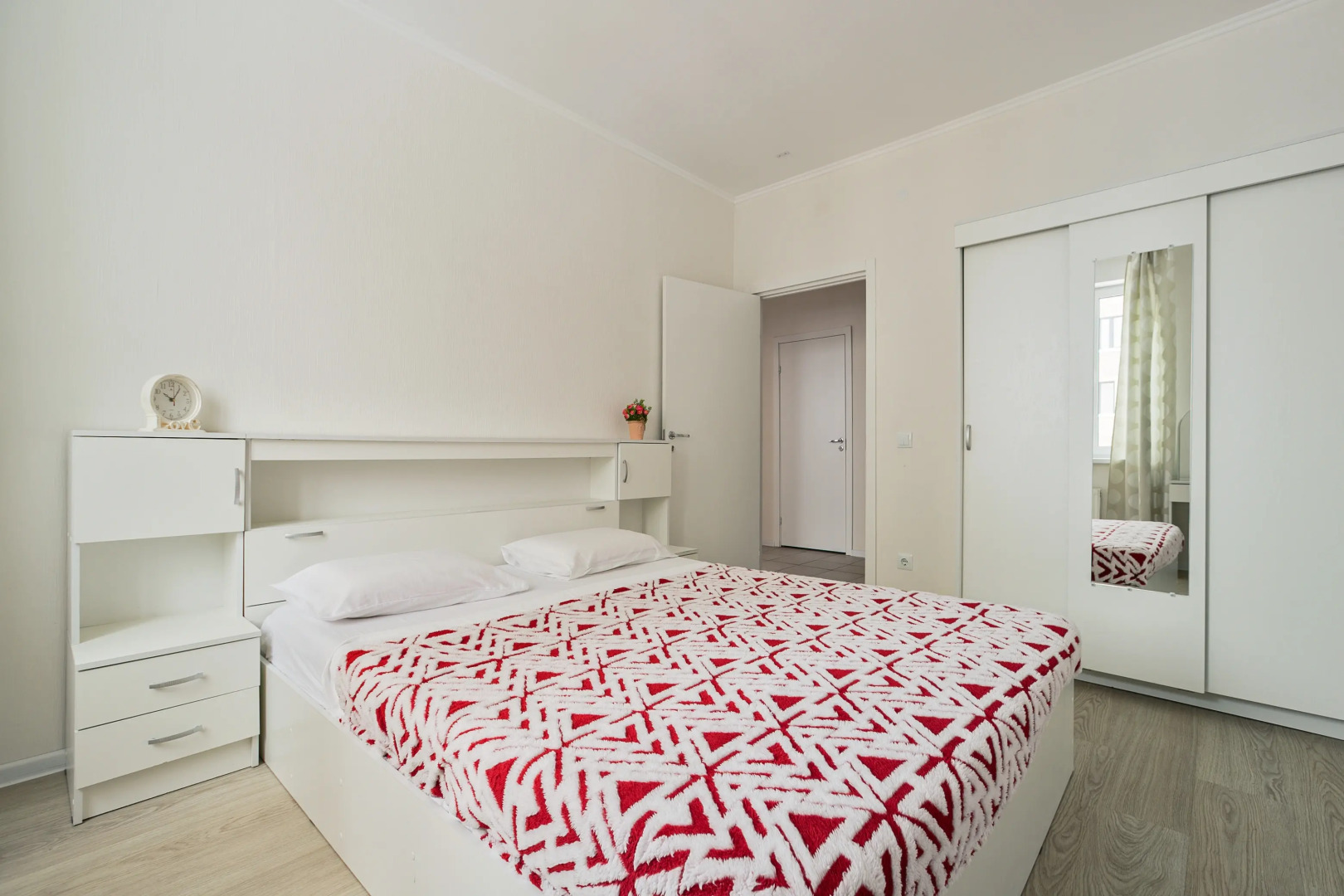 Квартира MaxRealty24 на Просторной 14