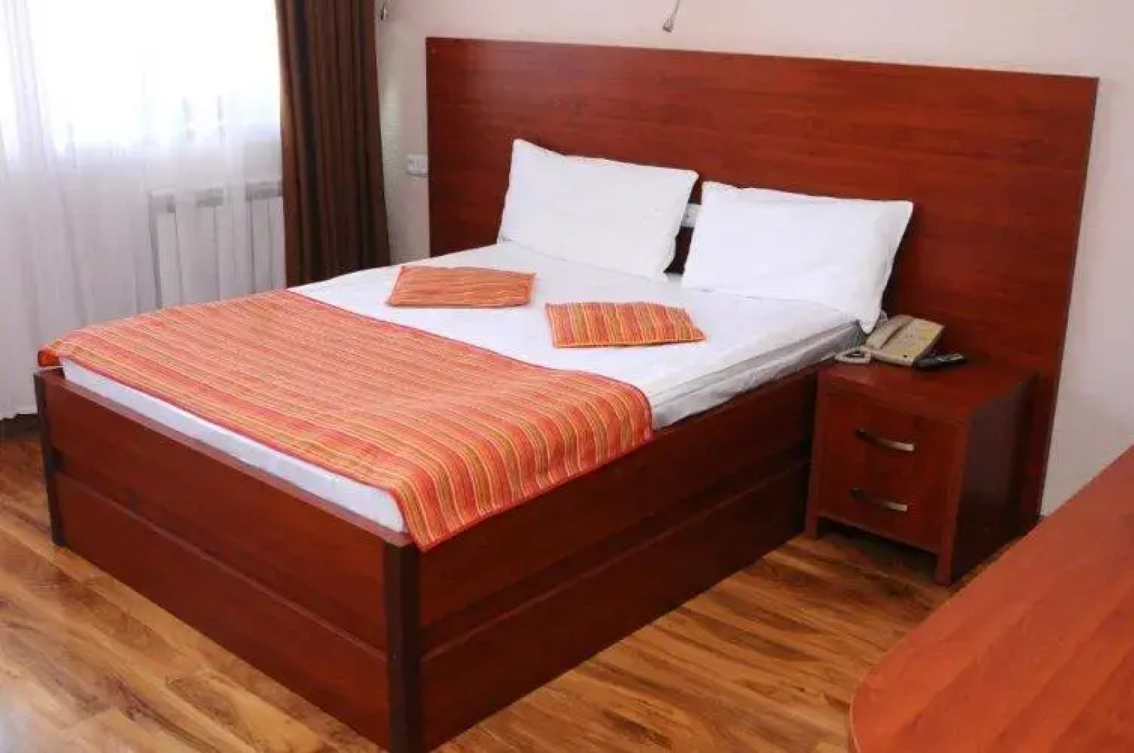 Курортный отель Ani