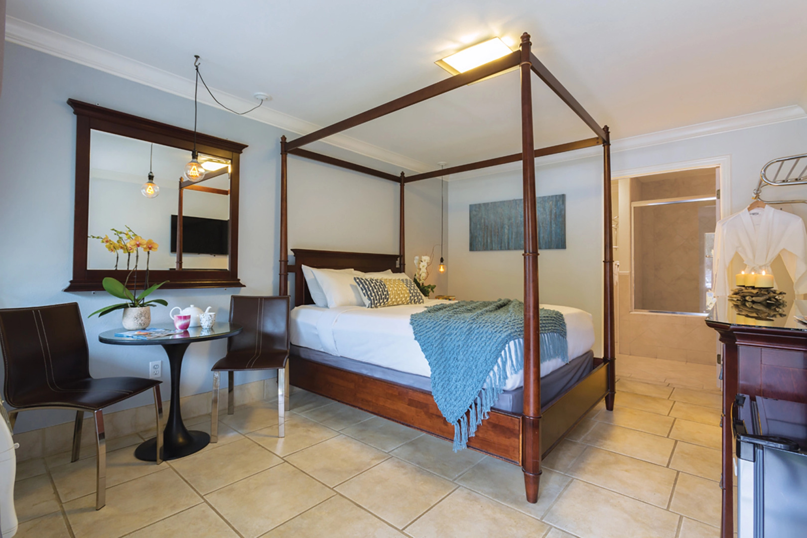 Отель The Lodge at Blue Lakes