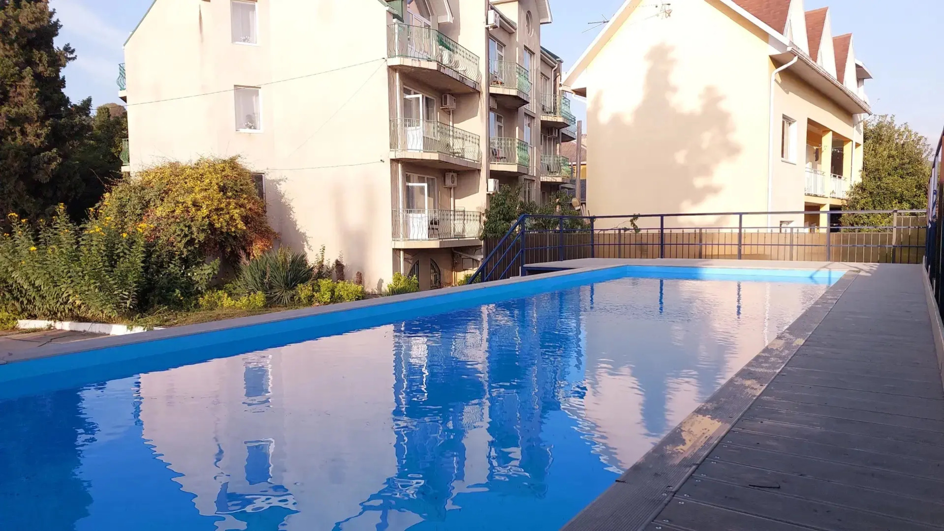 Отель Grand Crystal Group