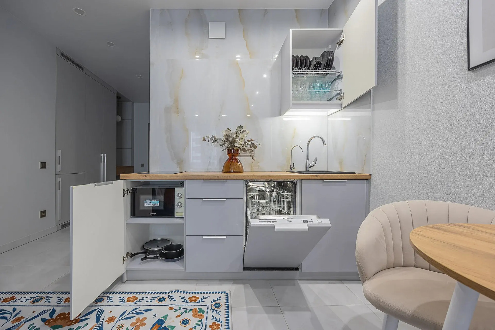 Апартаменты на Славянской 35/1 в Центре города Сова-Дом