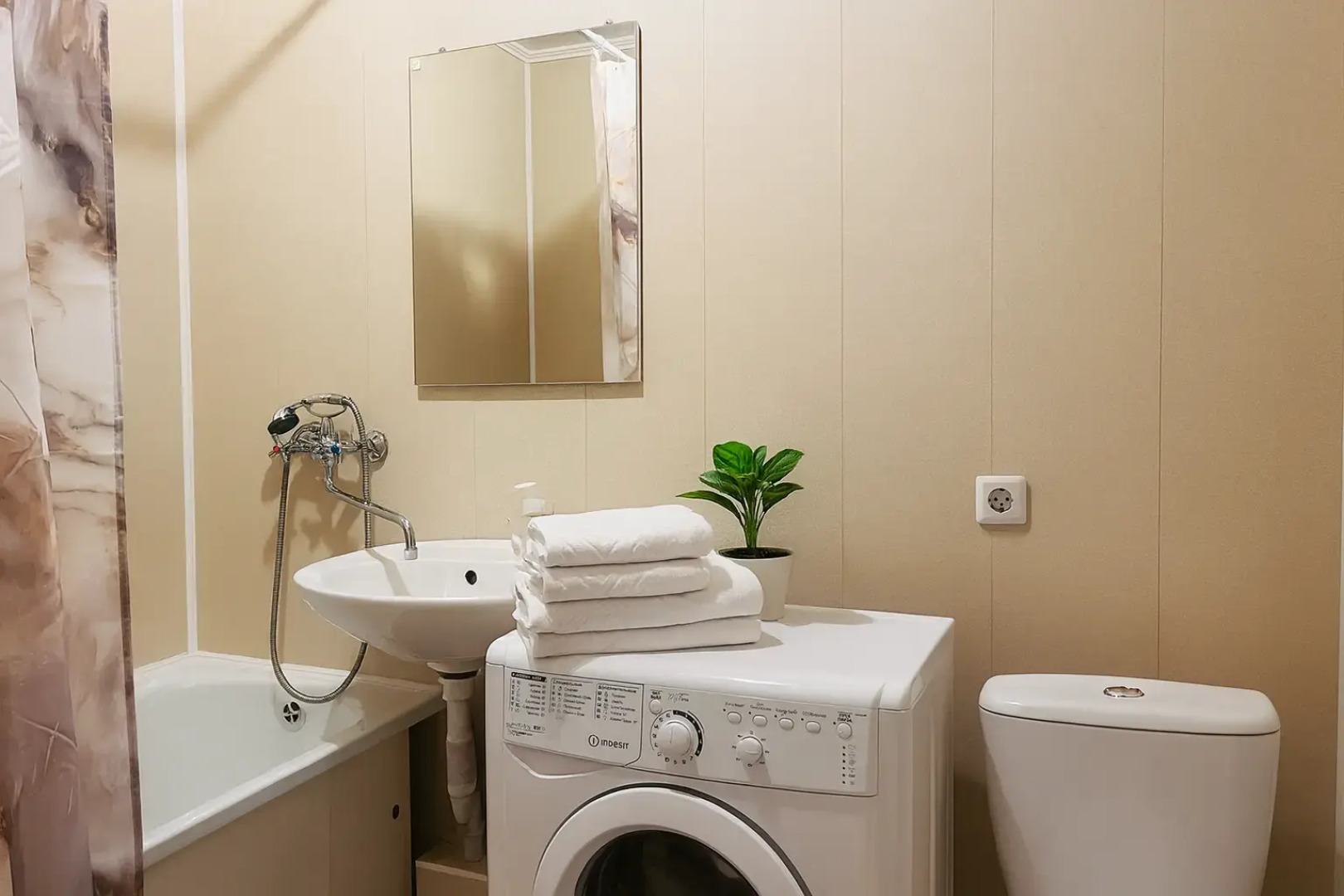 Апартаменты на Андреева 7 ЖК Суворовский