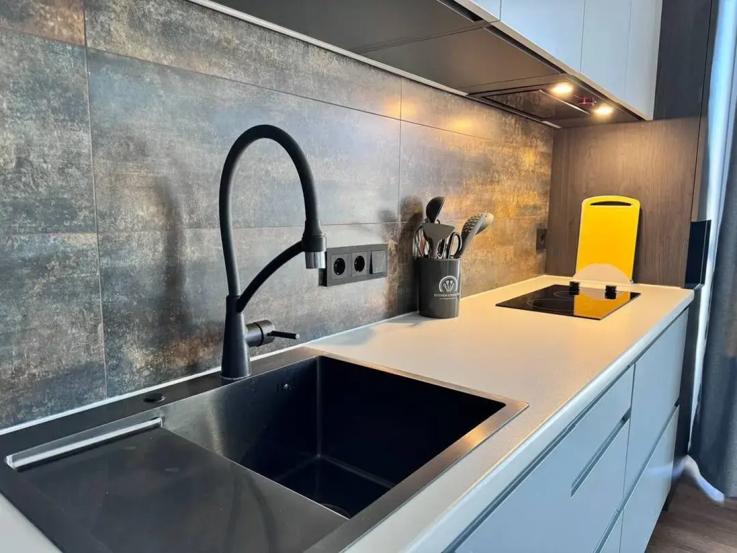 Апартаменты Трёхкомнатные 39квартир с дизайнерским ремонтом