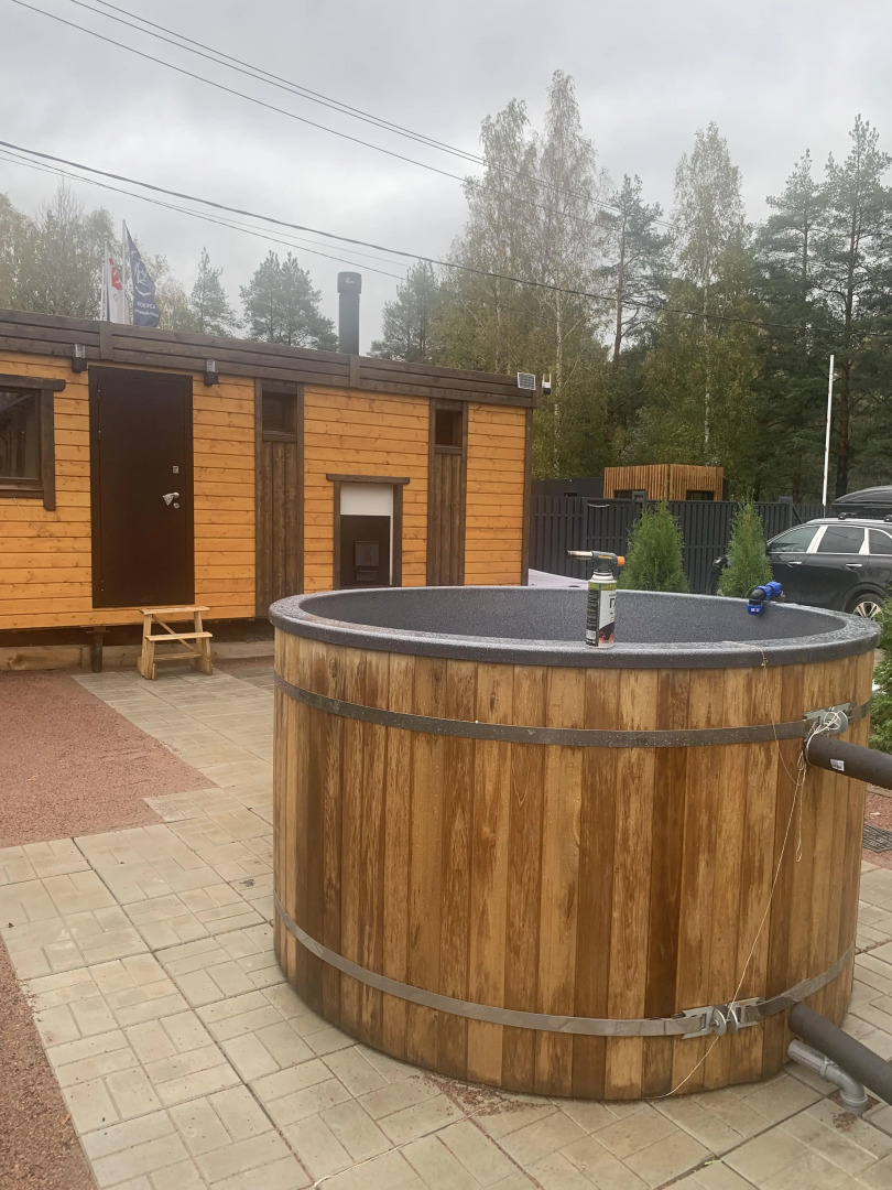 Частный дом Традиция отдыха - дом у озера c баней и купелью