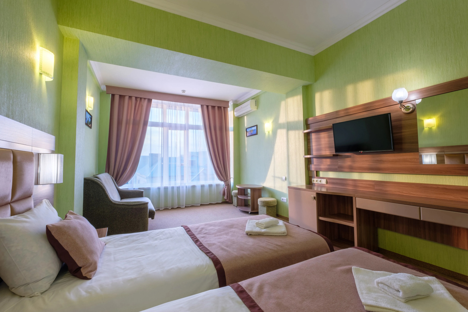 Отель Феодосия