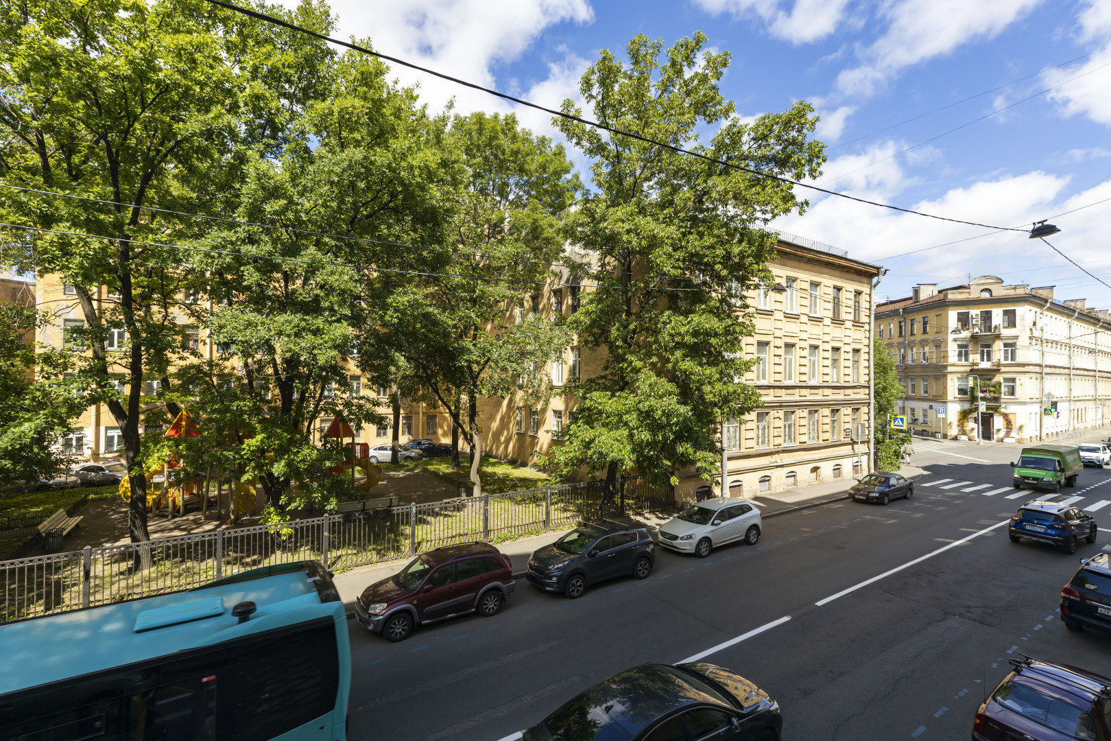 Апартаменты на Моисеенко 3 DereMRents ДереМРентс