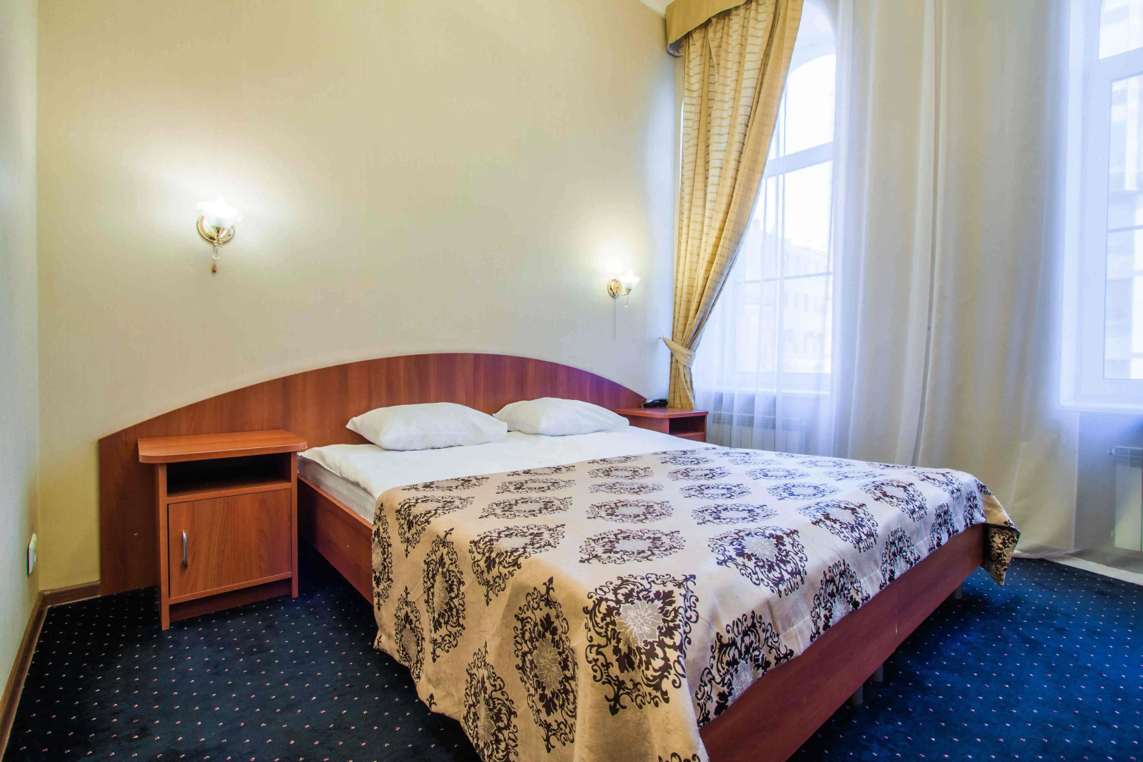 Меблированные комнаты Блюз на Невском