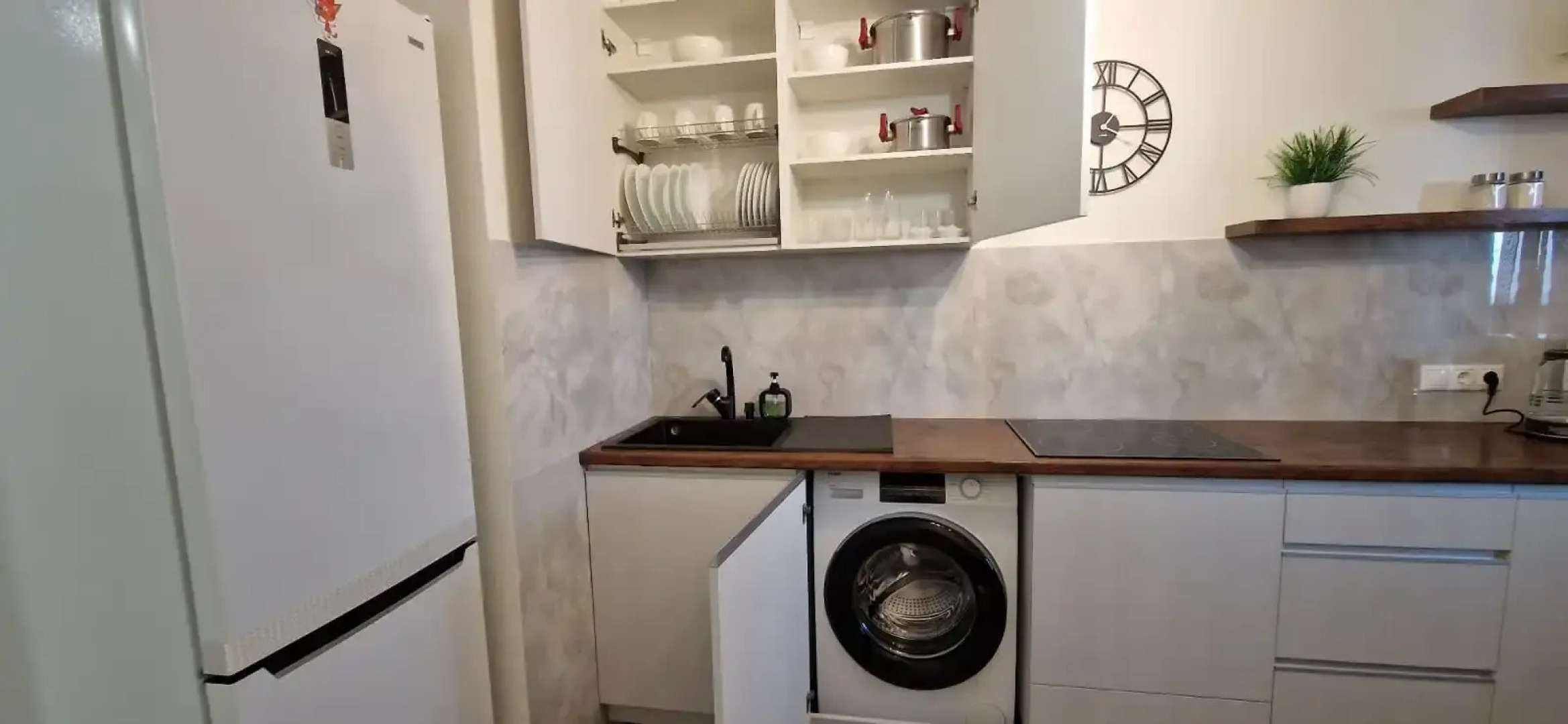 Апартаменты ЖК Альбатрос 12/16 на Поддубного 1