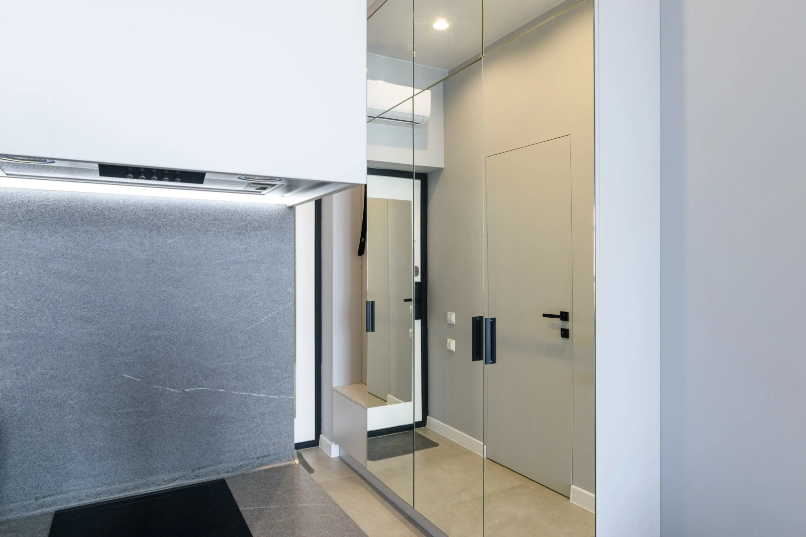 Апартаменты Метрополь с Видом на Море 1