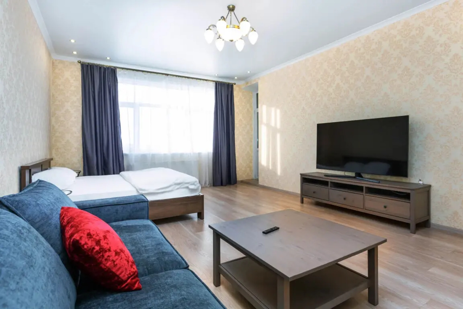 АПАРТАМЕНТЫ REHOME24 на 13 этаже с балконом