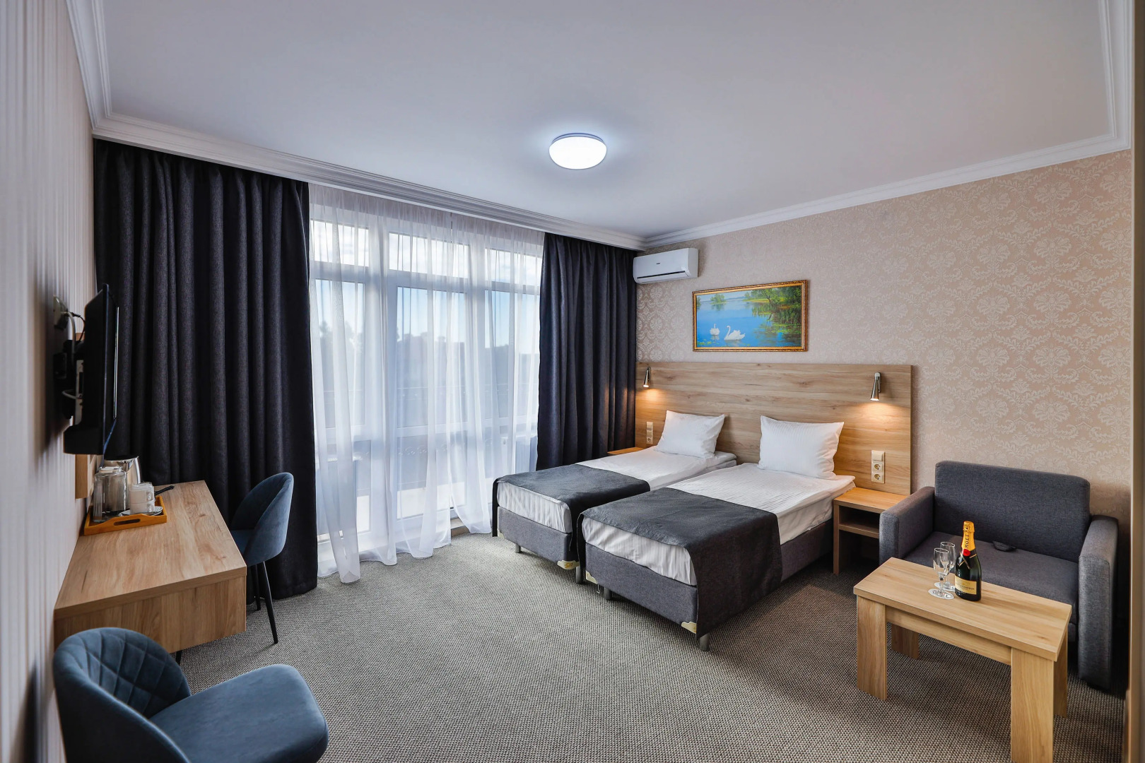 Отель Версаль