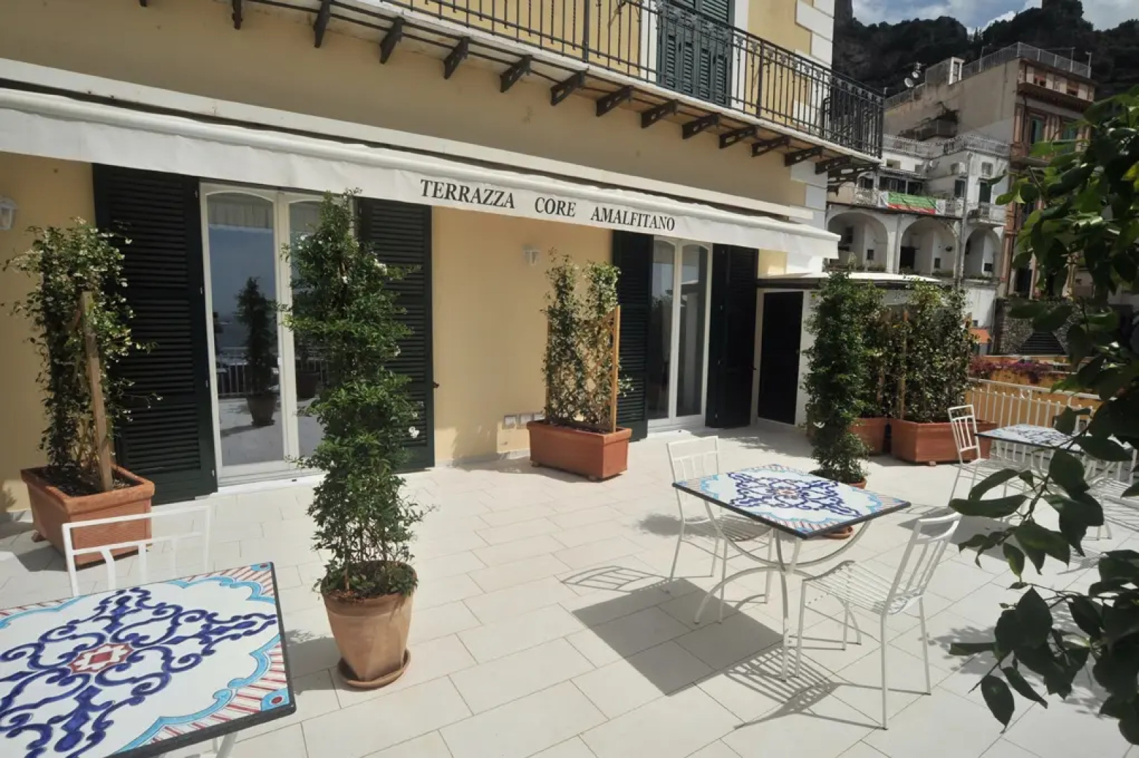 Отель CORE AMALFITANO CITY SUITES