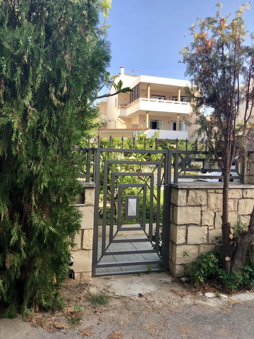 Апартаменты Menelaos