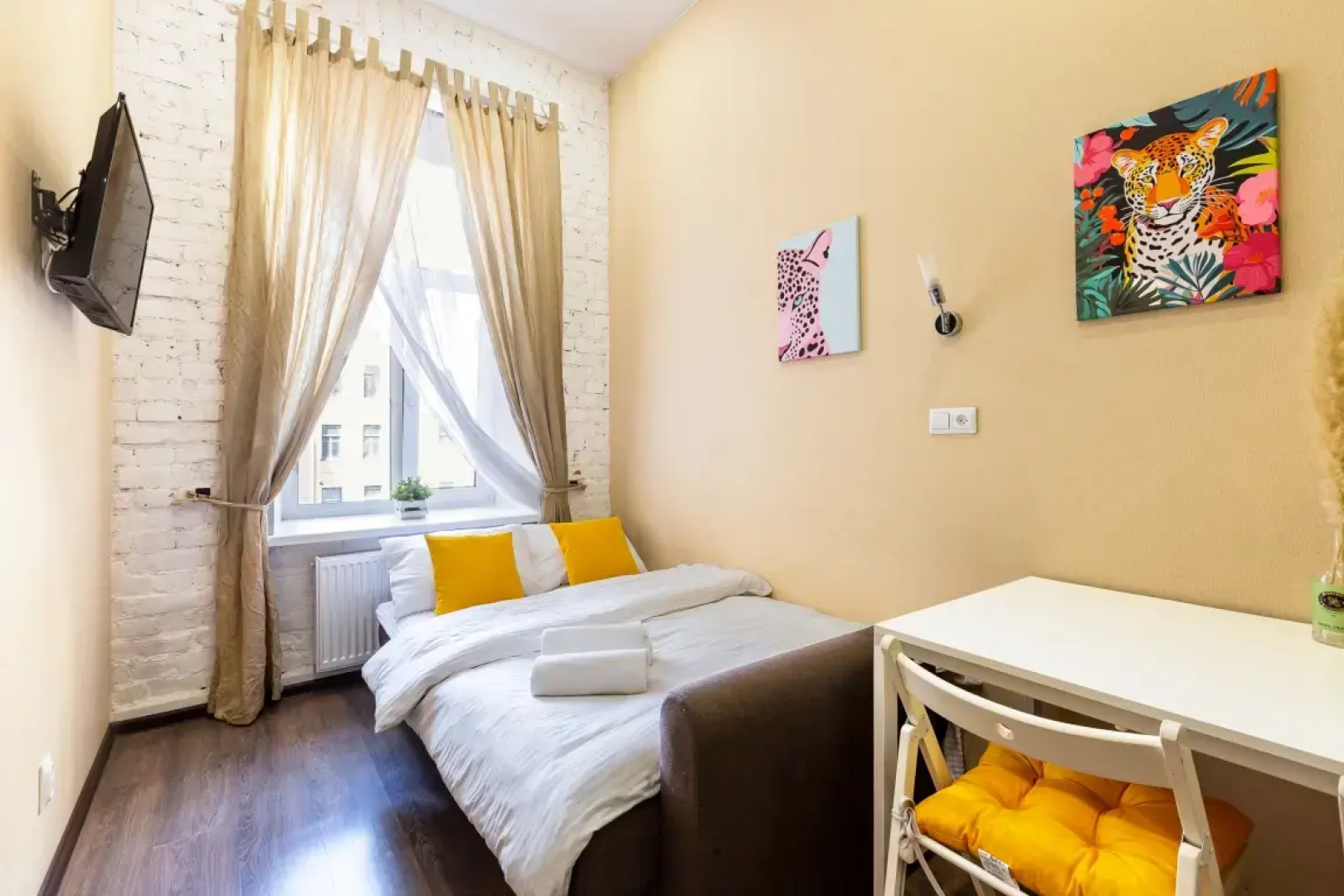 Апартаменты Roomstay Большой Делюкс