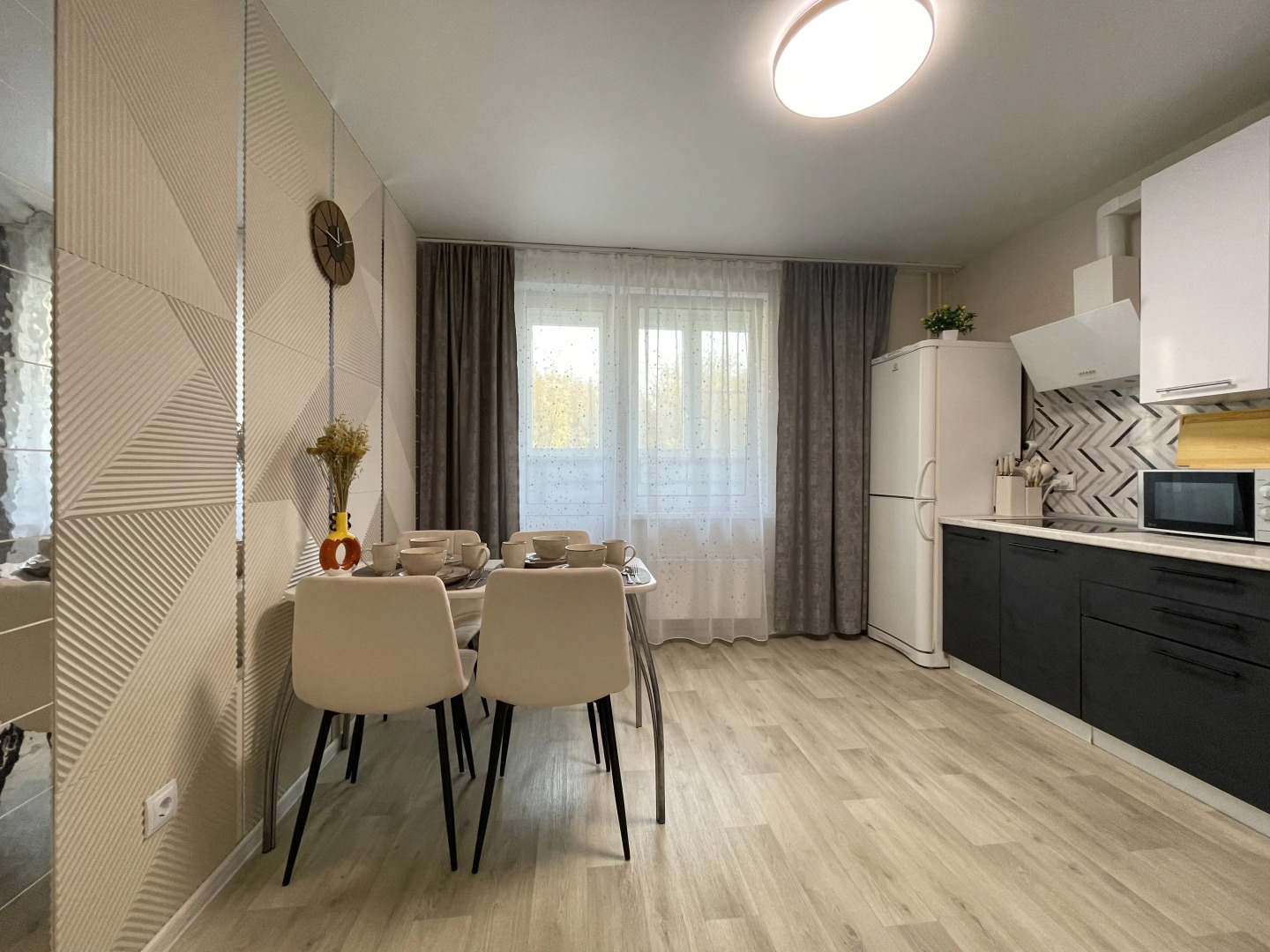 Квартира Максим д.1