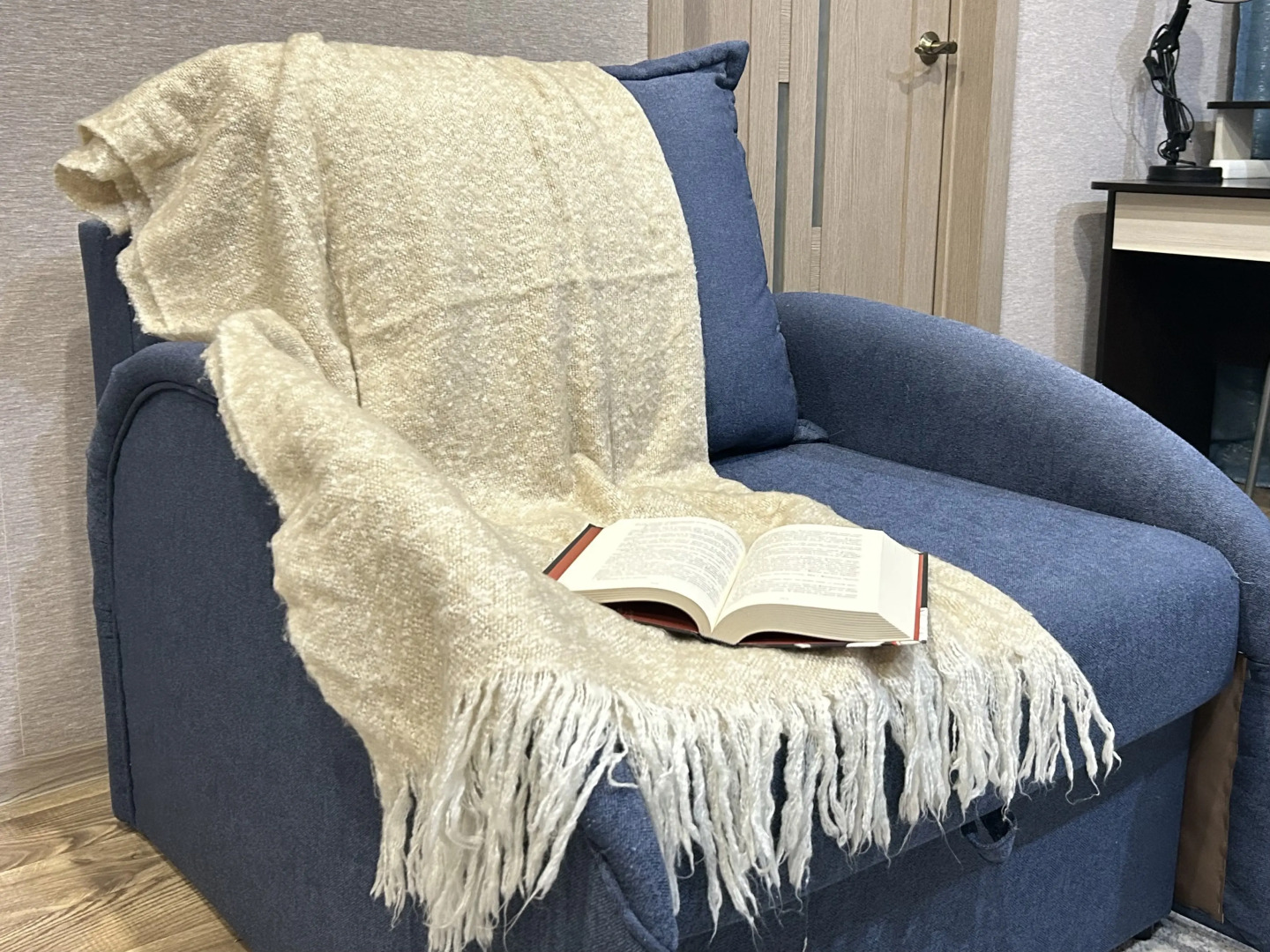 Апартаменты двухкомнатные на Волжском бульваре