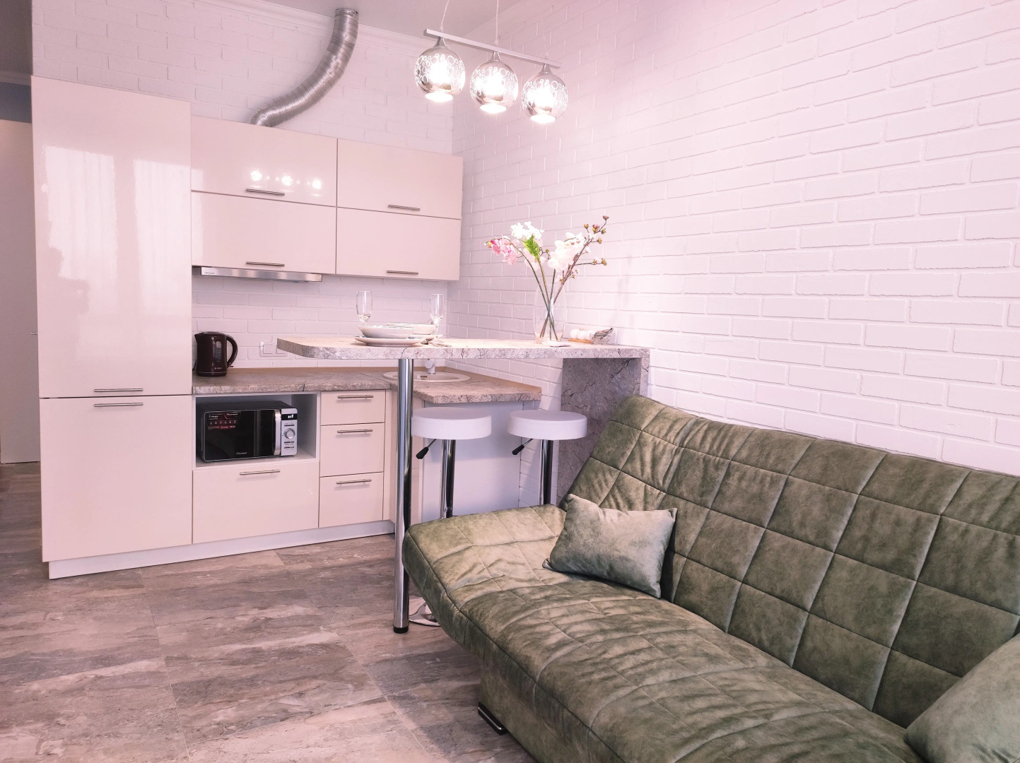 Апартаменты KM Tower Plaza