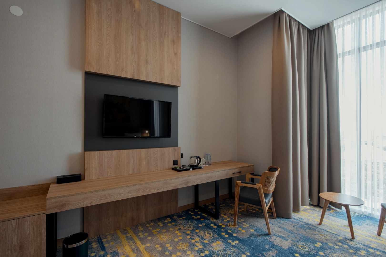 Отель Qazaq Premium