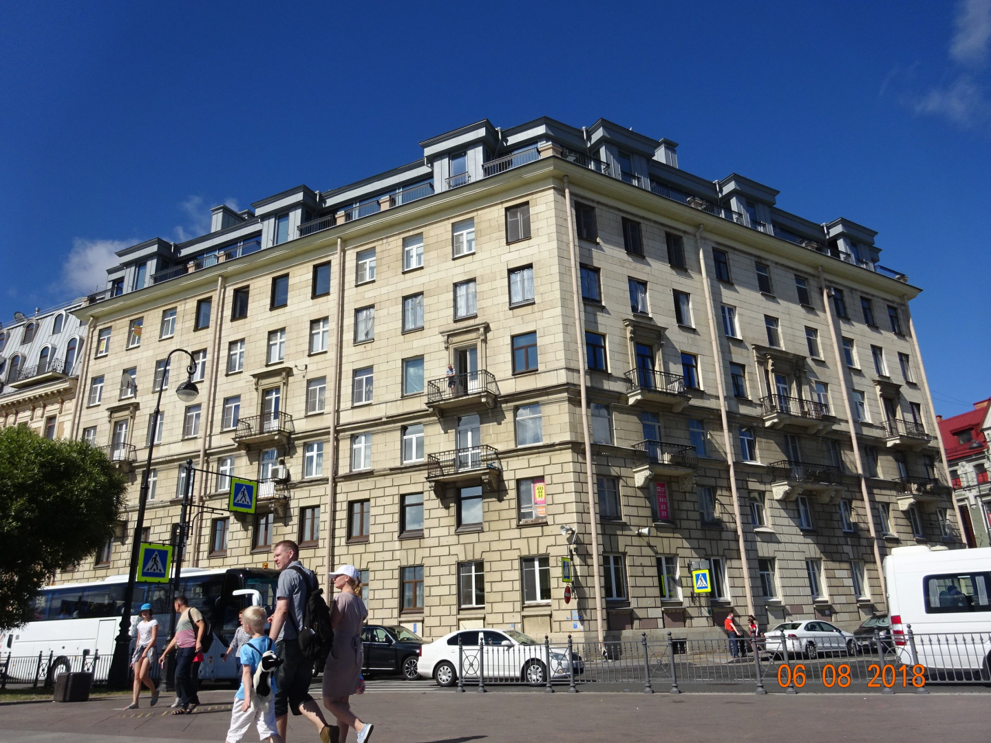 Апартаменты Белый Бегемот у Петропавловки