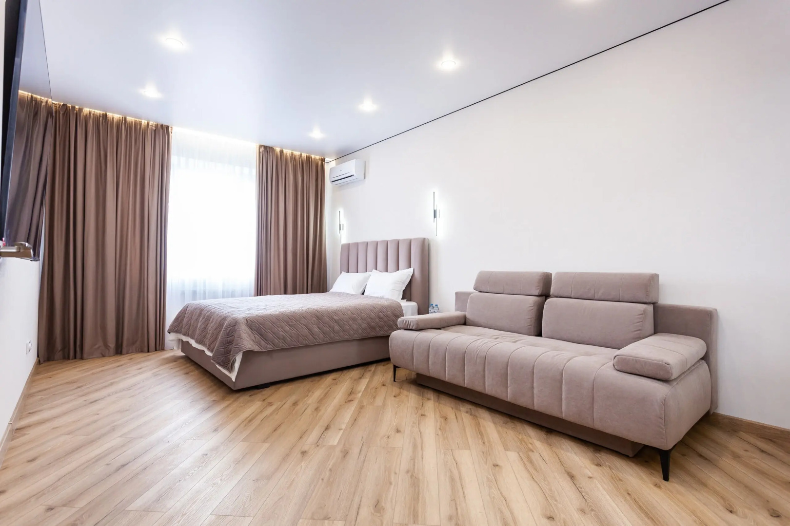 Апартаменты рядом с Парком Галицкого на улице имени Жлобы 139