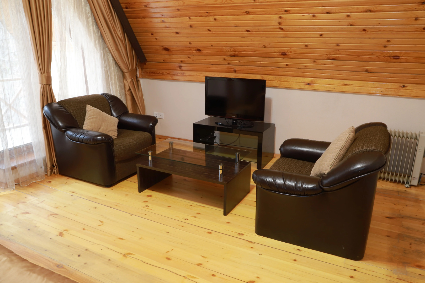 Отель Arena Gusar