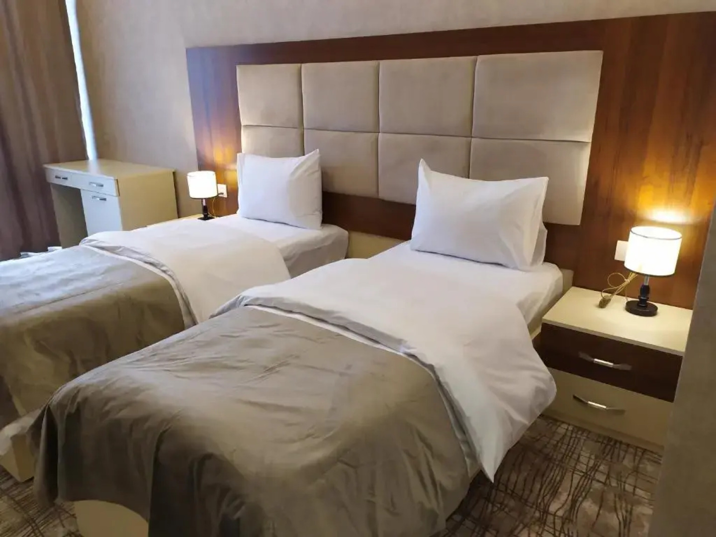 Отель The Clocktower