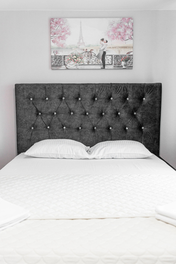 Апартаменты Двухкомнатные в центре города на Красноармейская 124