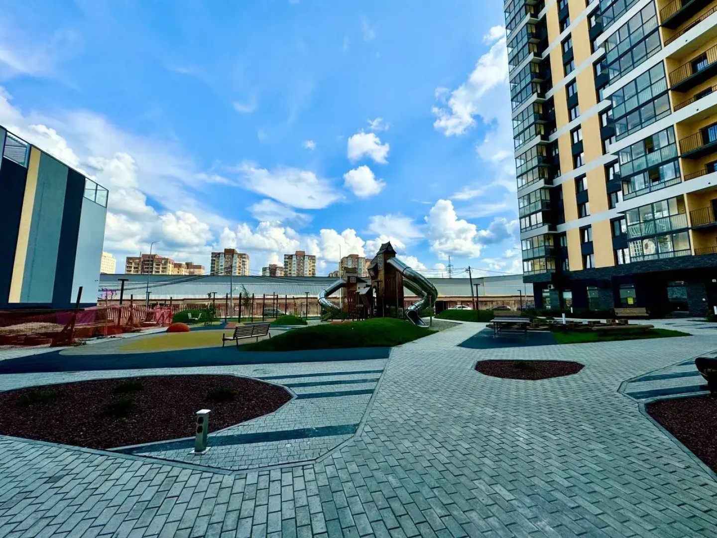 Апартаменты ВыДома в самом центре города ЖК City Life