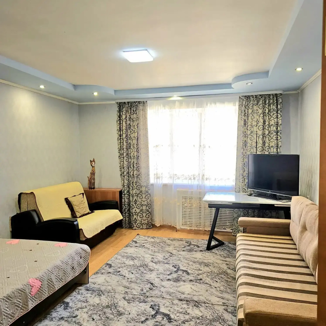 Апартаменты Домашний Очаг на Ул Артема 118