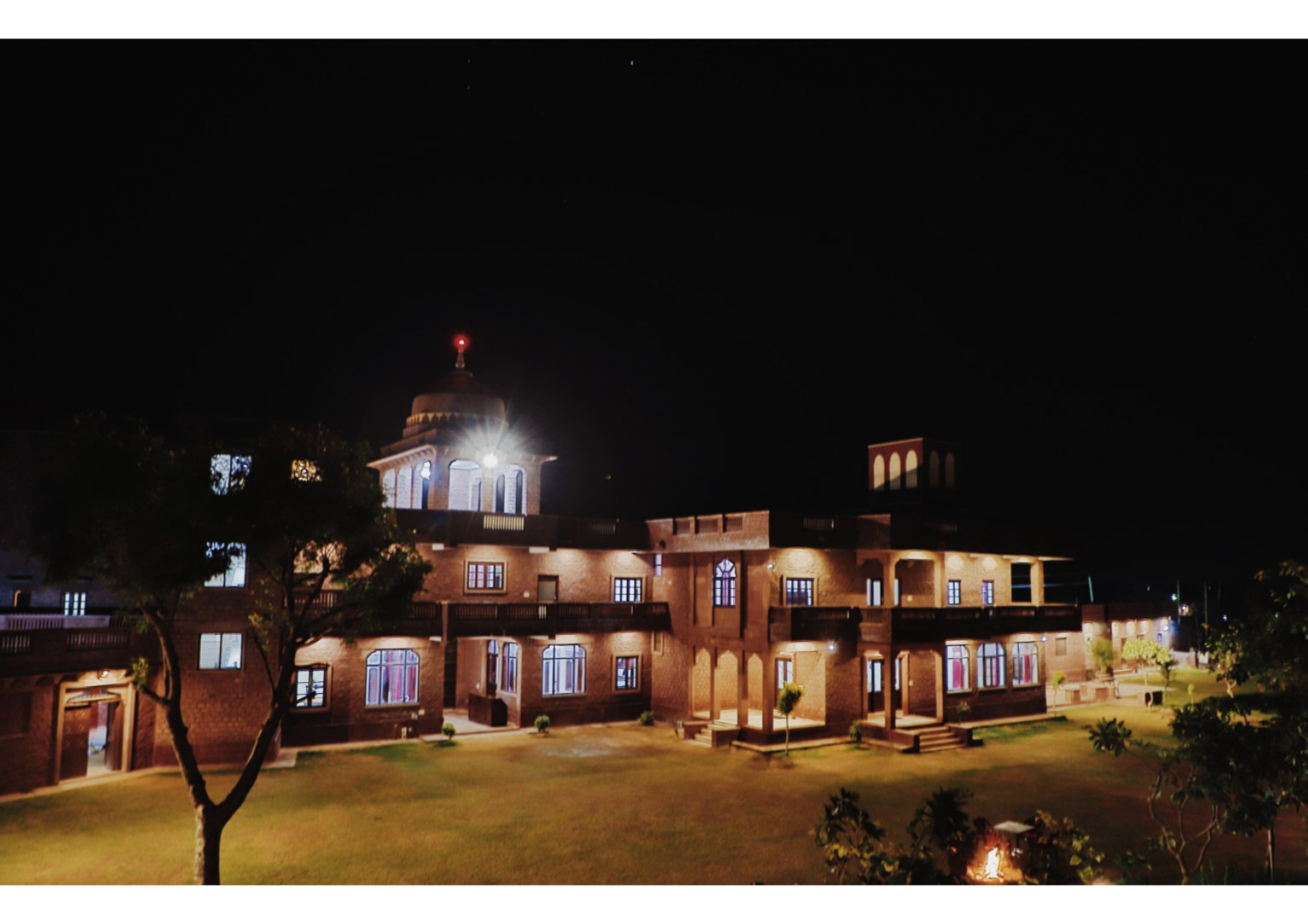 Отель Indroka Fort A Heritage Hotel&Resort