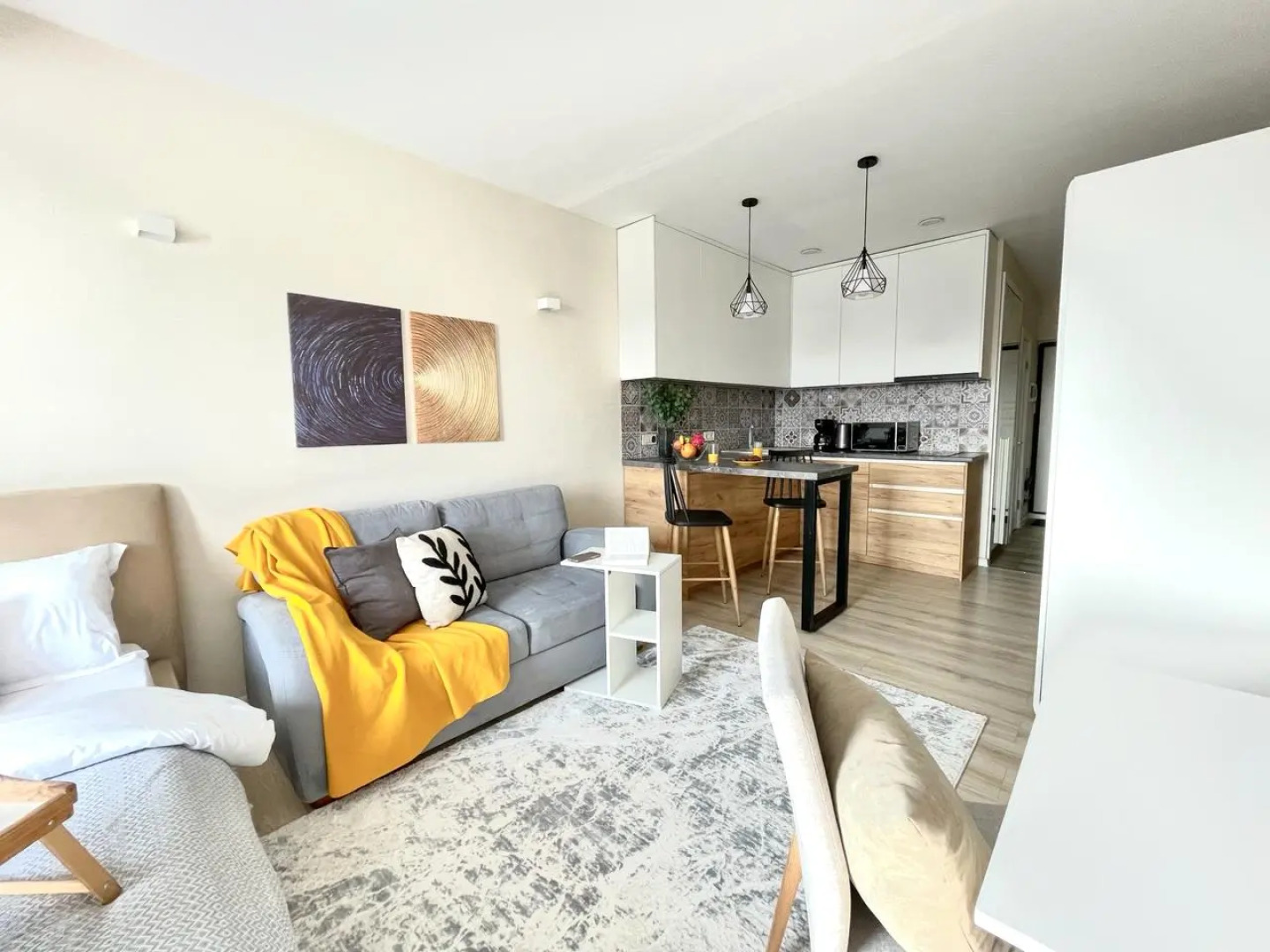 Апартаменты Студия День Ночь с Видом На Горы