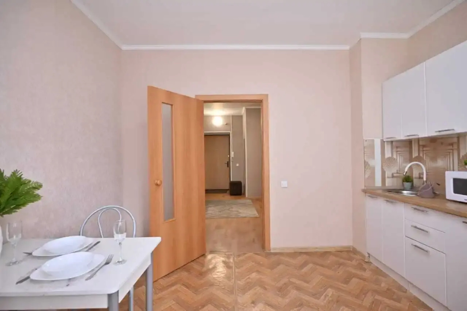 Квартира 2 к Простор напротив ТРЦ Планета