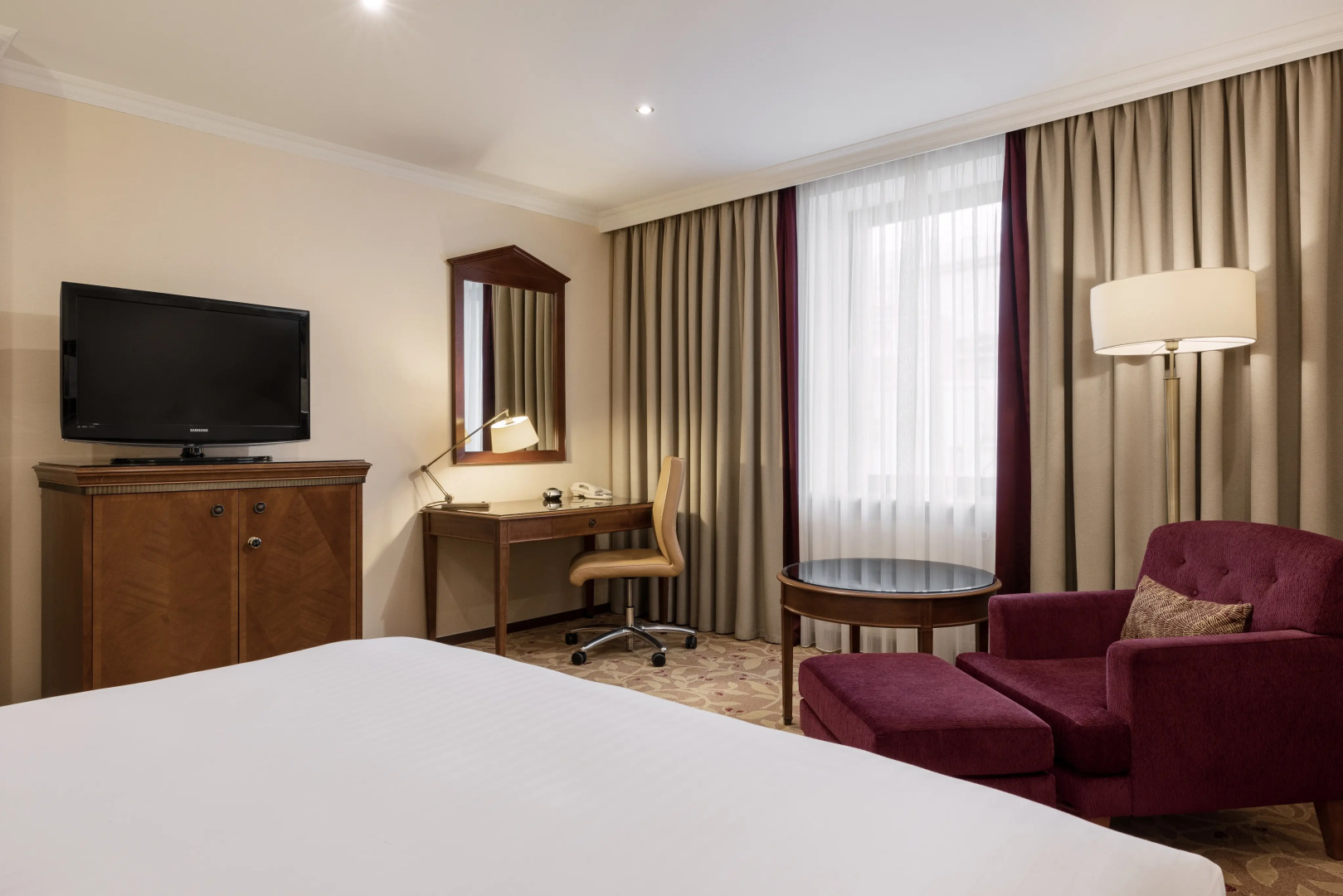 Сафмар Аврора Люкс (бывший Марриотт Ройал Аврора)