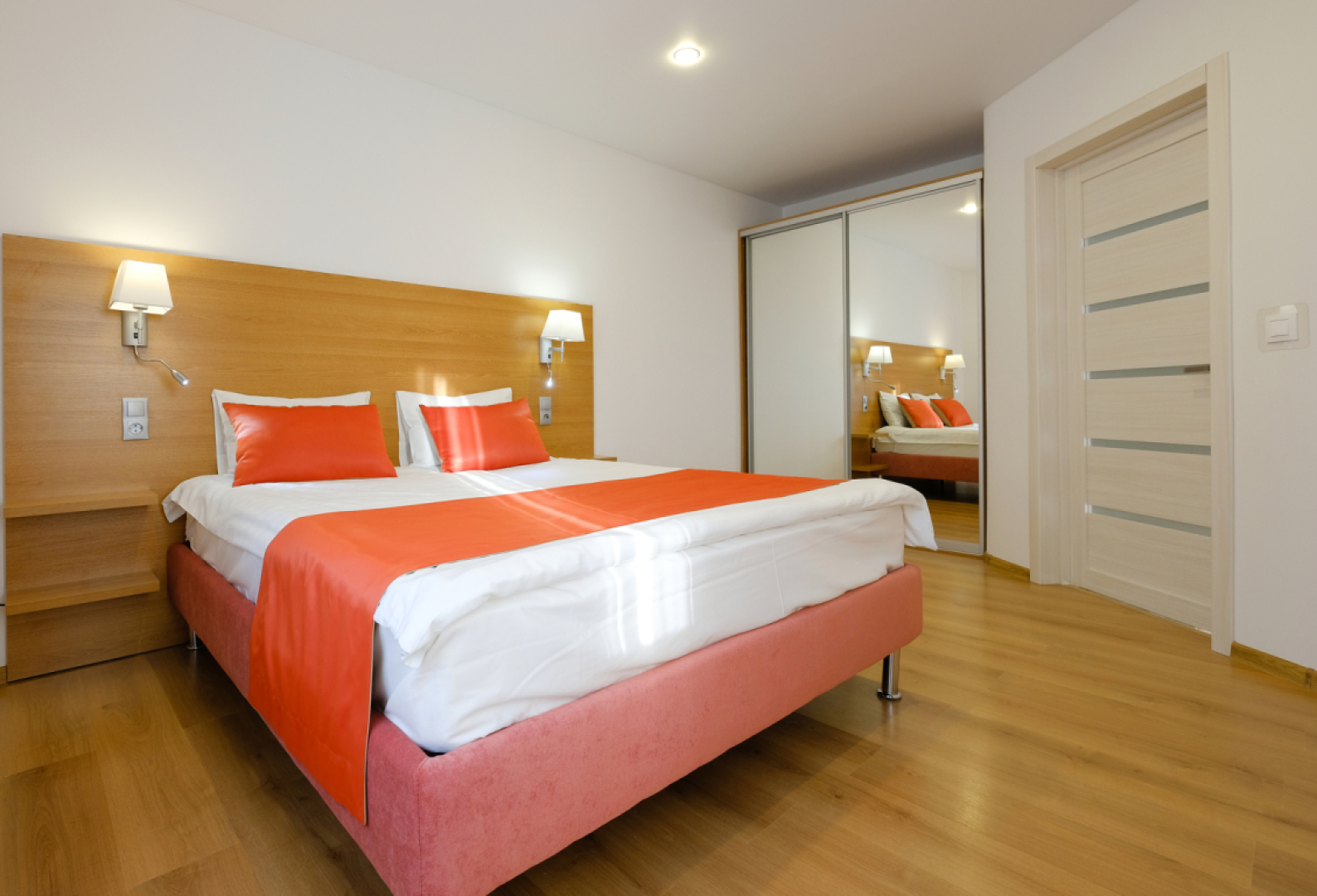 Апартаменты Петровские на Советской 90 (2)