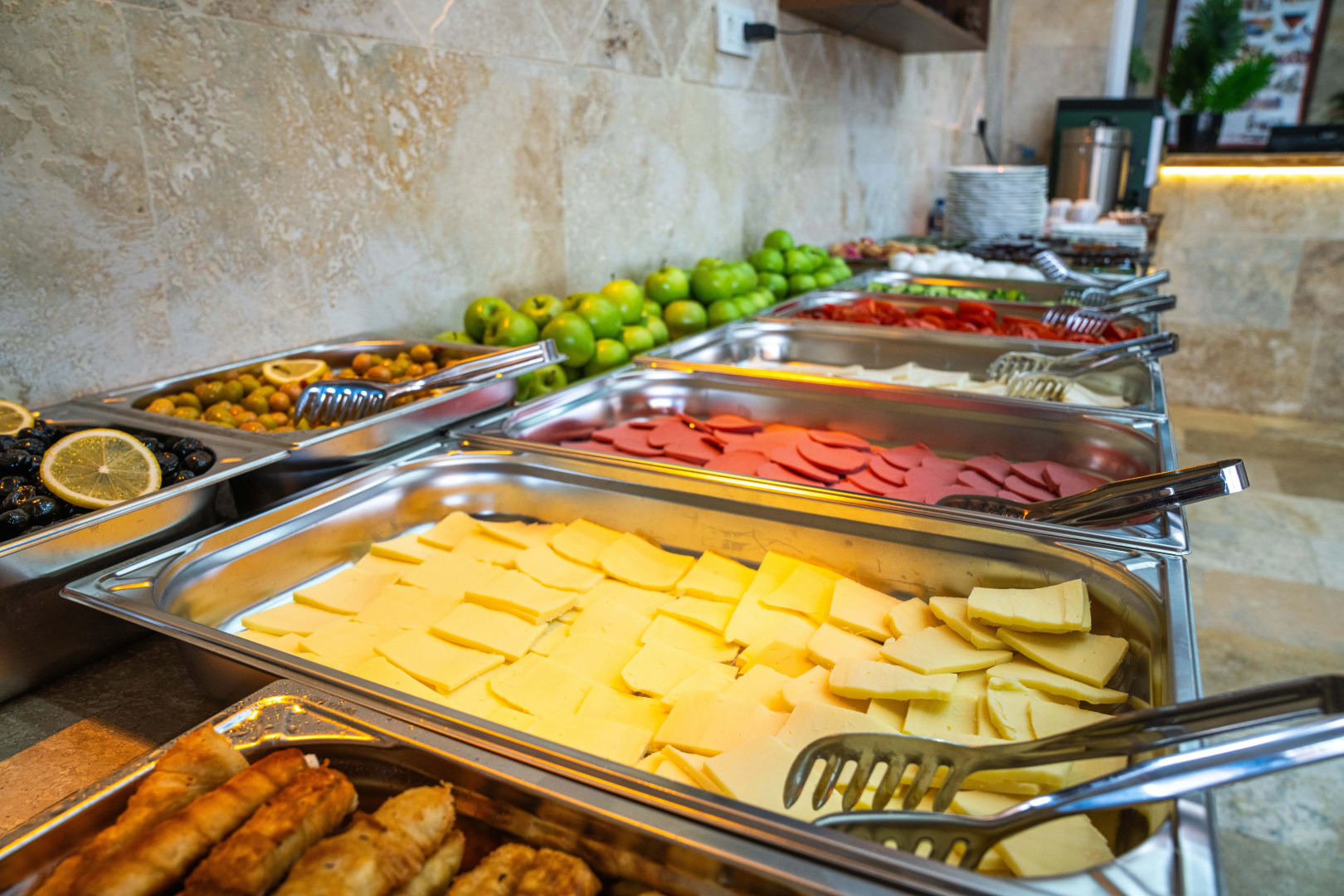 Отель Crazy Horse