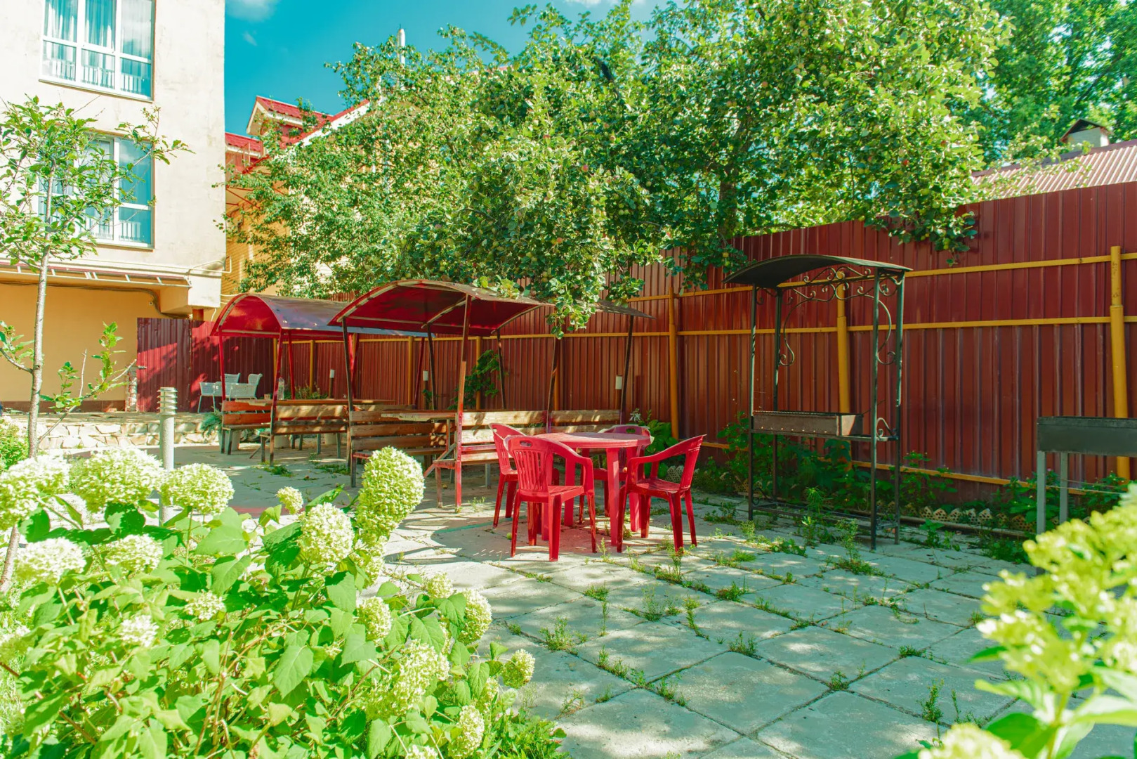 Отель Shato City