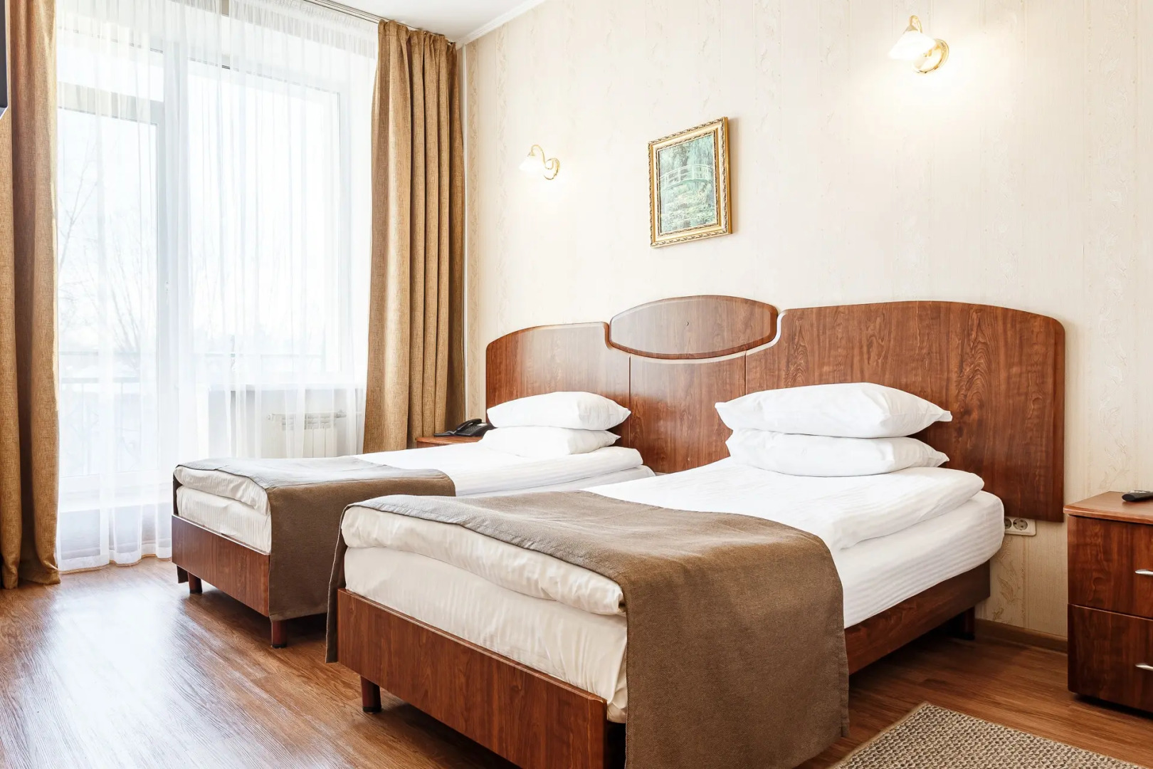 Отель Алмаз