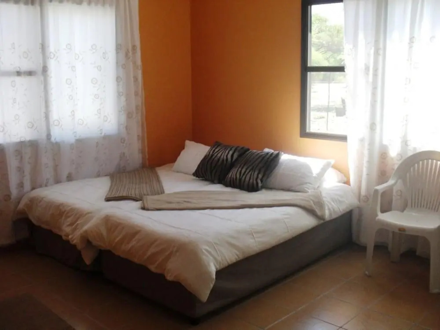 Отель Paradise Rest Camp