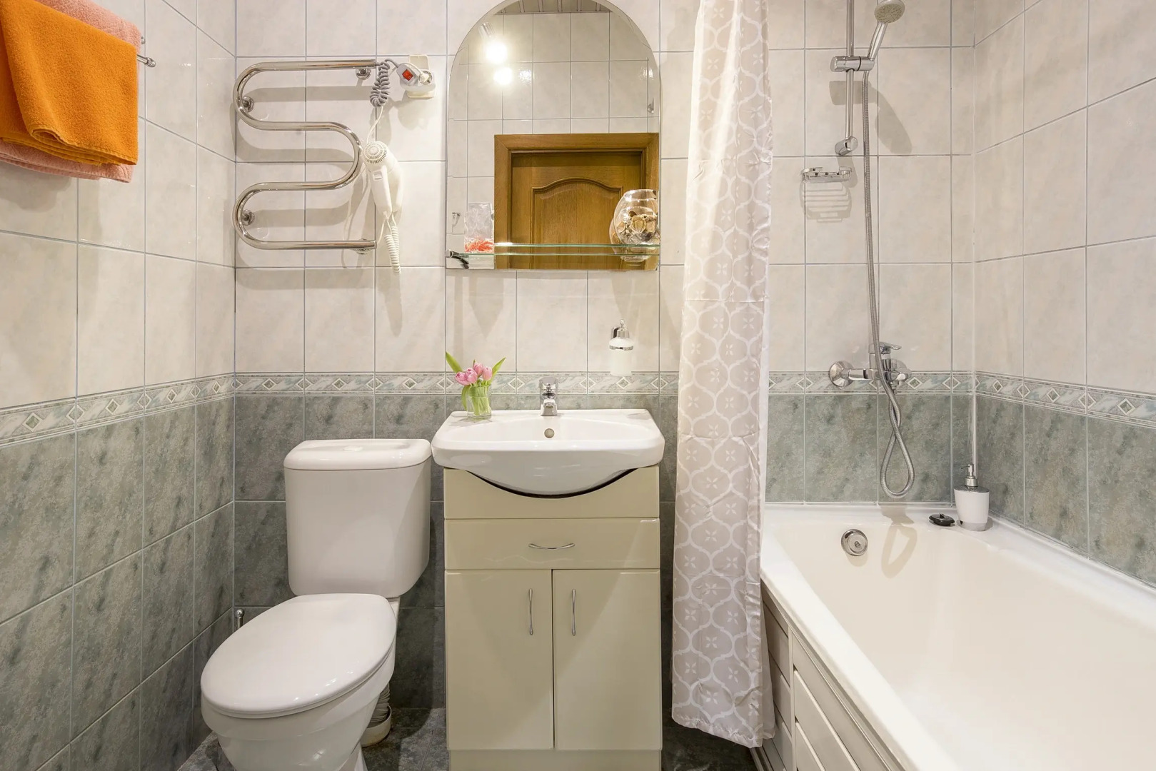 Отель Искра