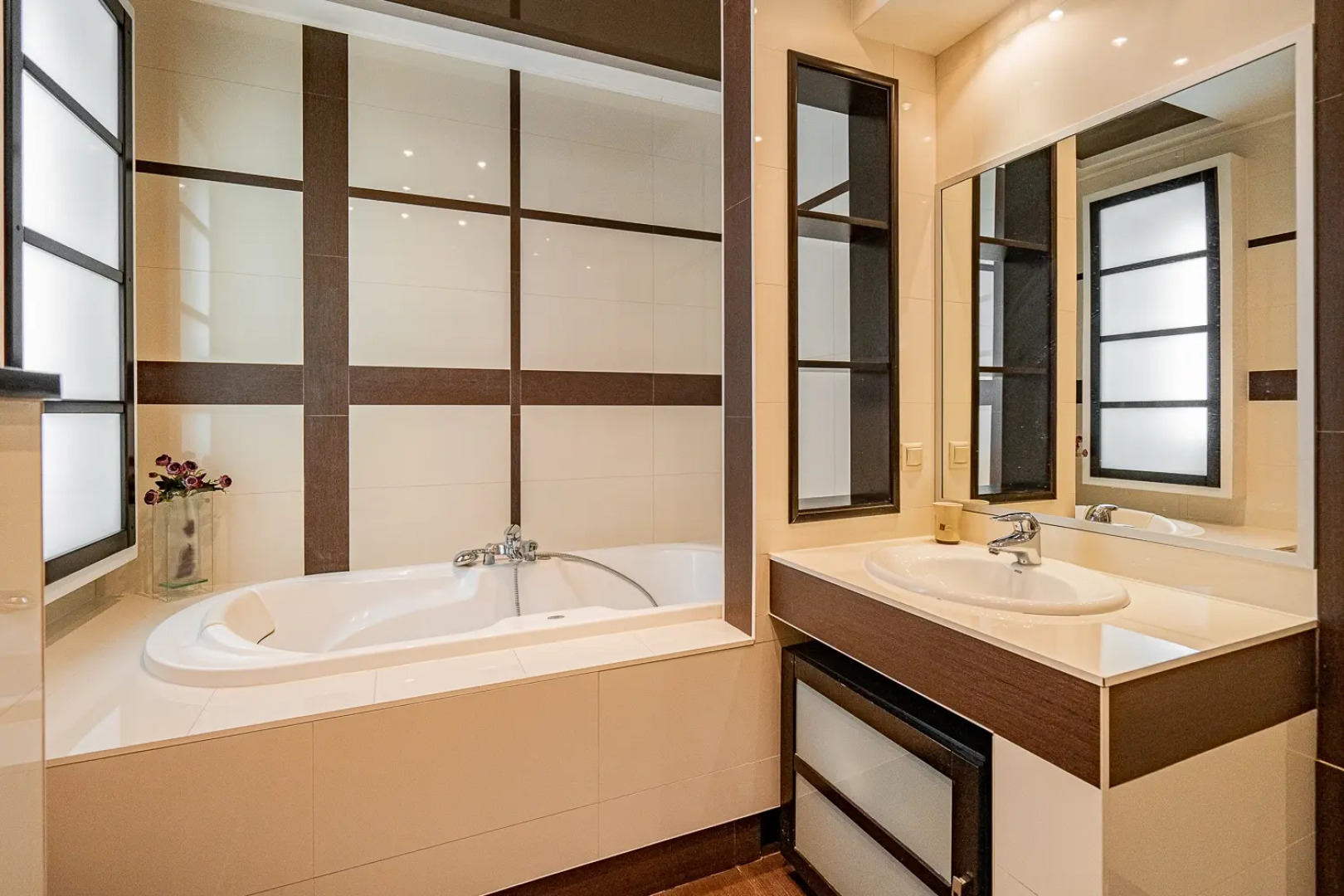 Апартаменты Ladgorna на Маркса 8