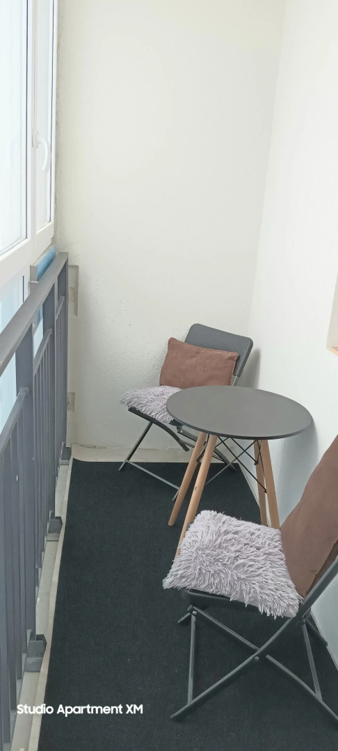 Квартира новая уютная студия на Берегу Иртыша