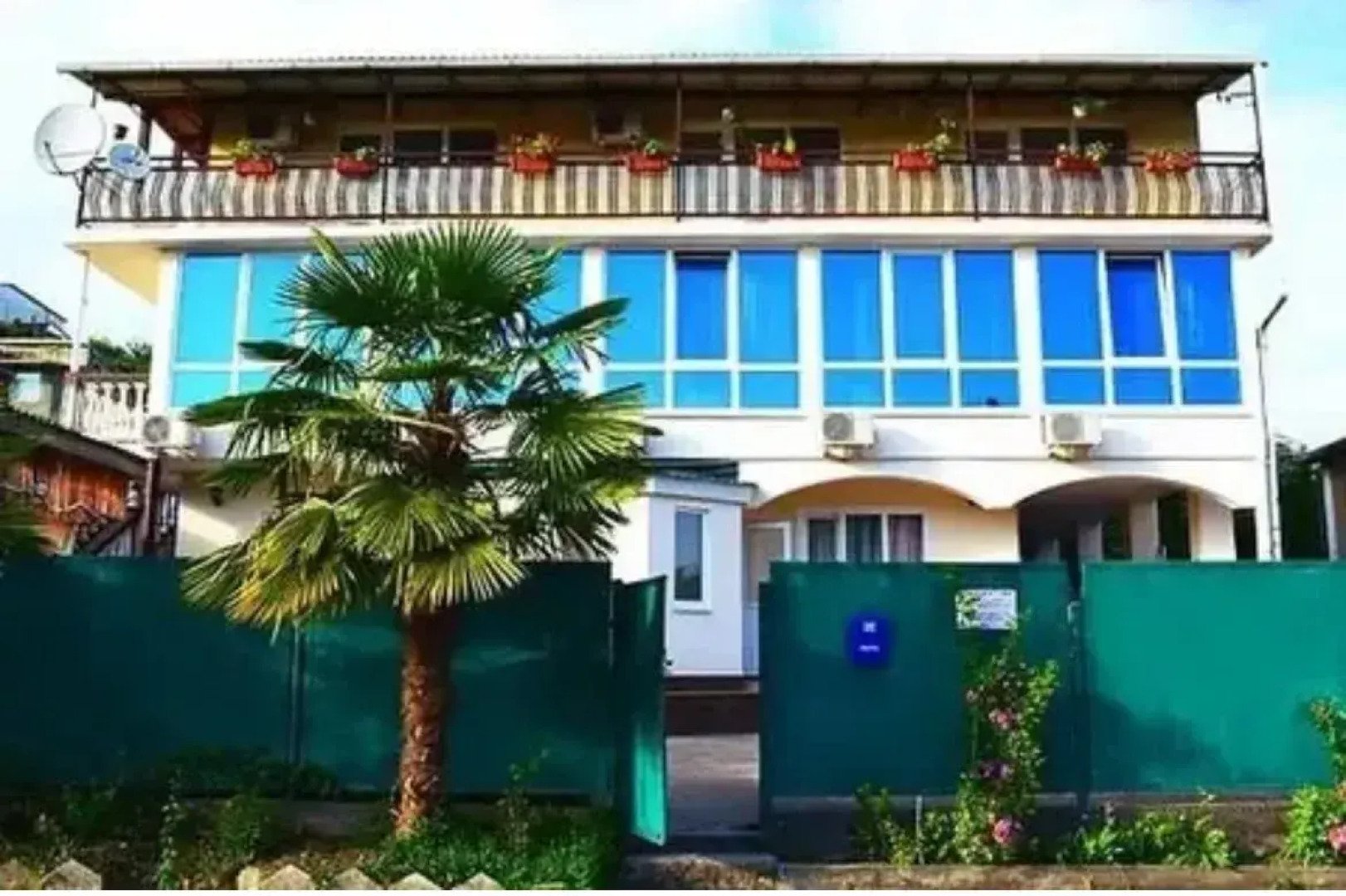 Гостевой дом Южный вайб "Вардане"