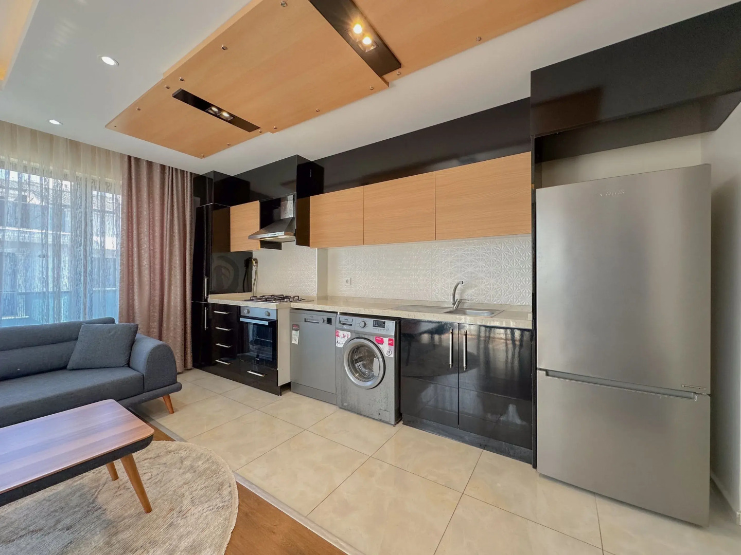 Апарт-отель Flower City Suits