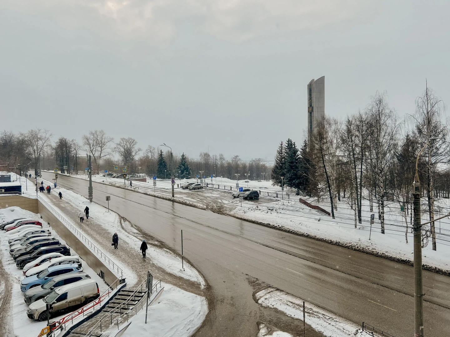 Апартаменты в ЖK Kолизeй c видом нa пруд.