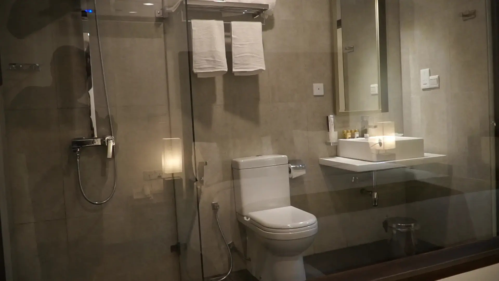 Отель City Colombo 02